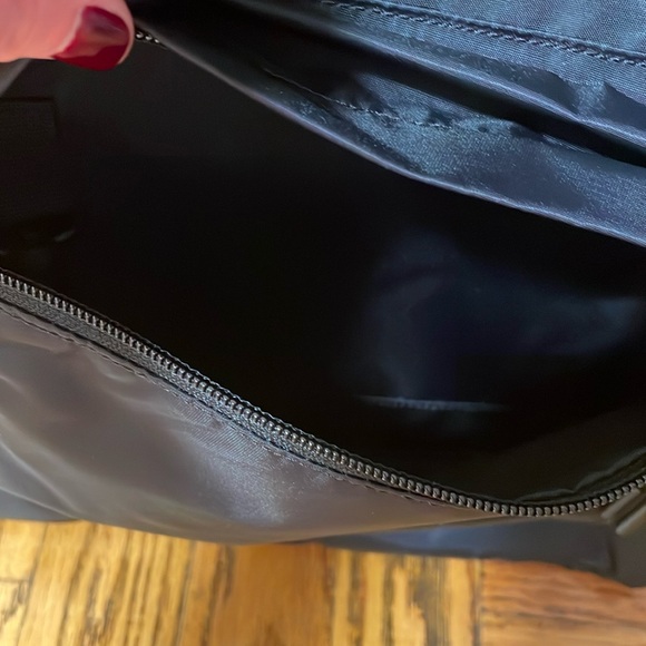NWT Herschel Black Nylon Heritage Backpack 21.5L - Picture 5 of 16